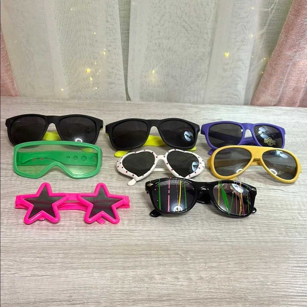 Kids Fun Sunglasses Set - Multicolor